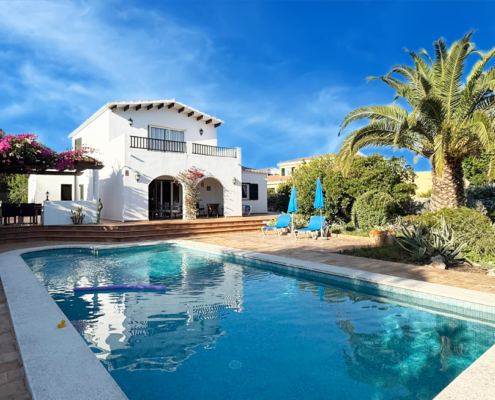 Pool & terrace, Carrer Capellot, Trebaluger
